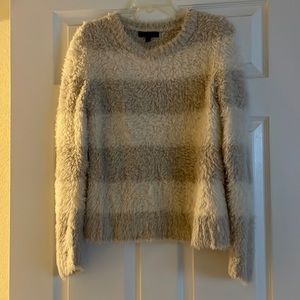Banana Republic Cream and Grey Sweater Size Small Merino Wool